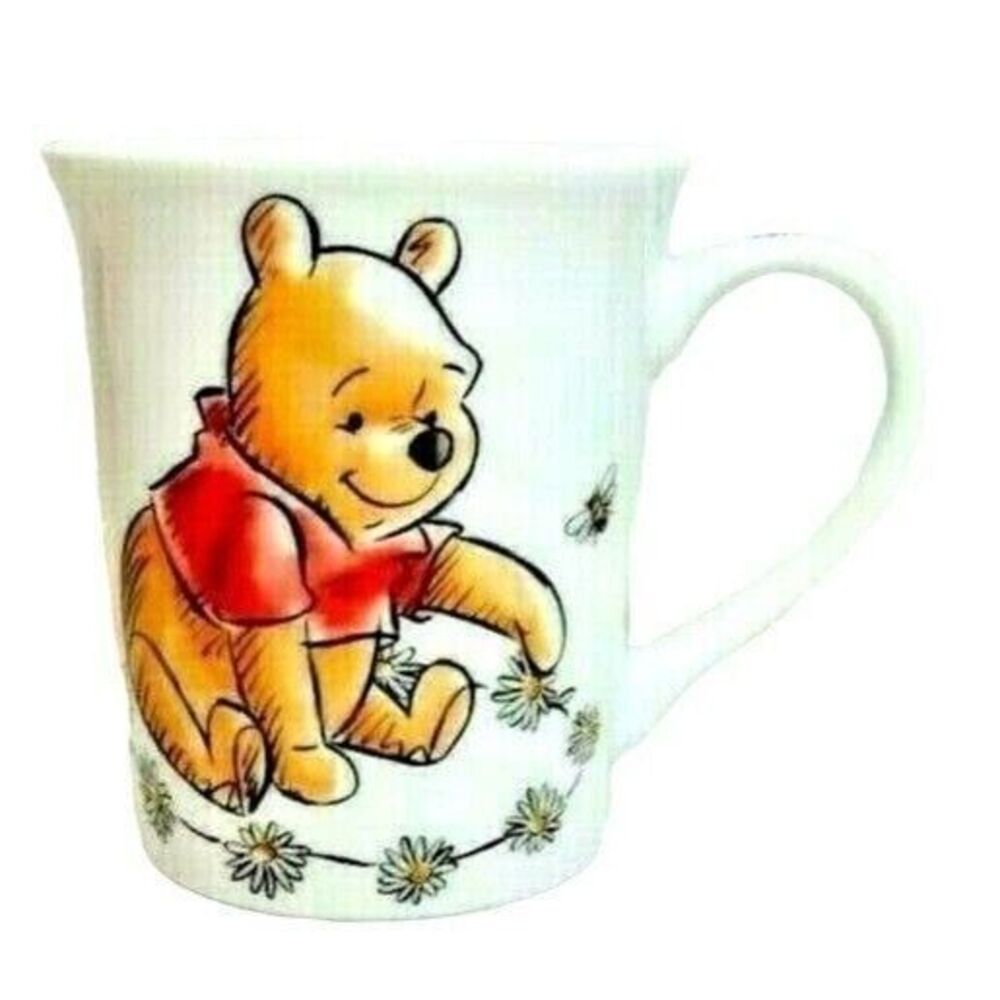 Winnie the Pooh Daisy Chain Coffee Mug Cup Drinkware Piglet Honeybee Ladybug